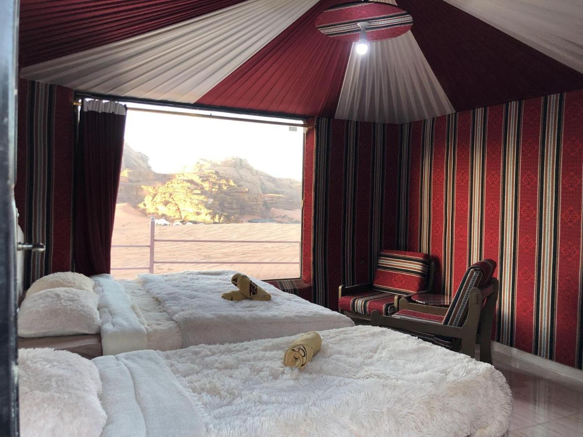 Desert Island Camp Wadi Rum Buitenkant foto