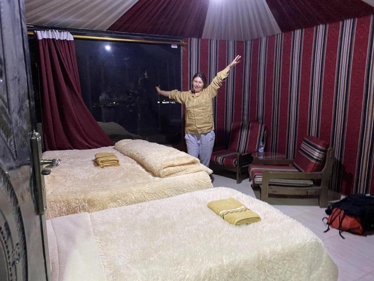 Desert Island Camp Wadi Rum Buitenkant foto