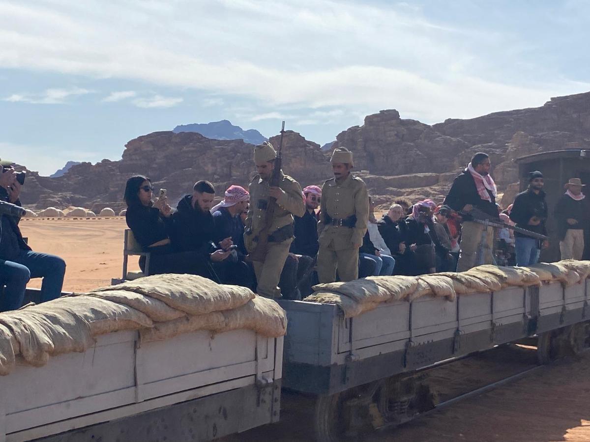 Desert Island Camp Wadi Rum Buitenkant foto