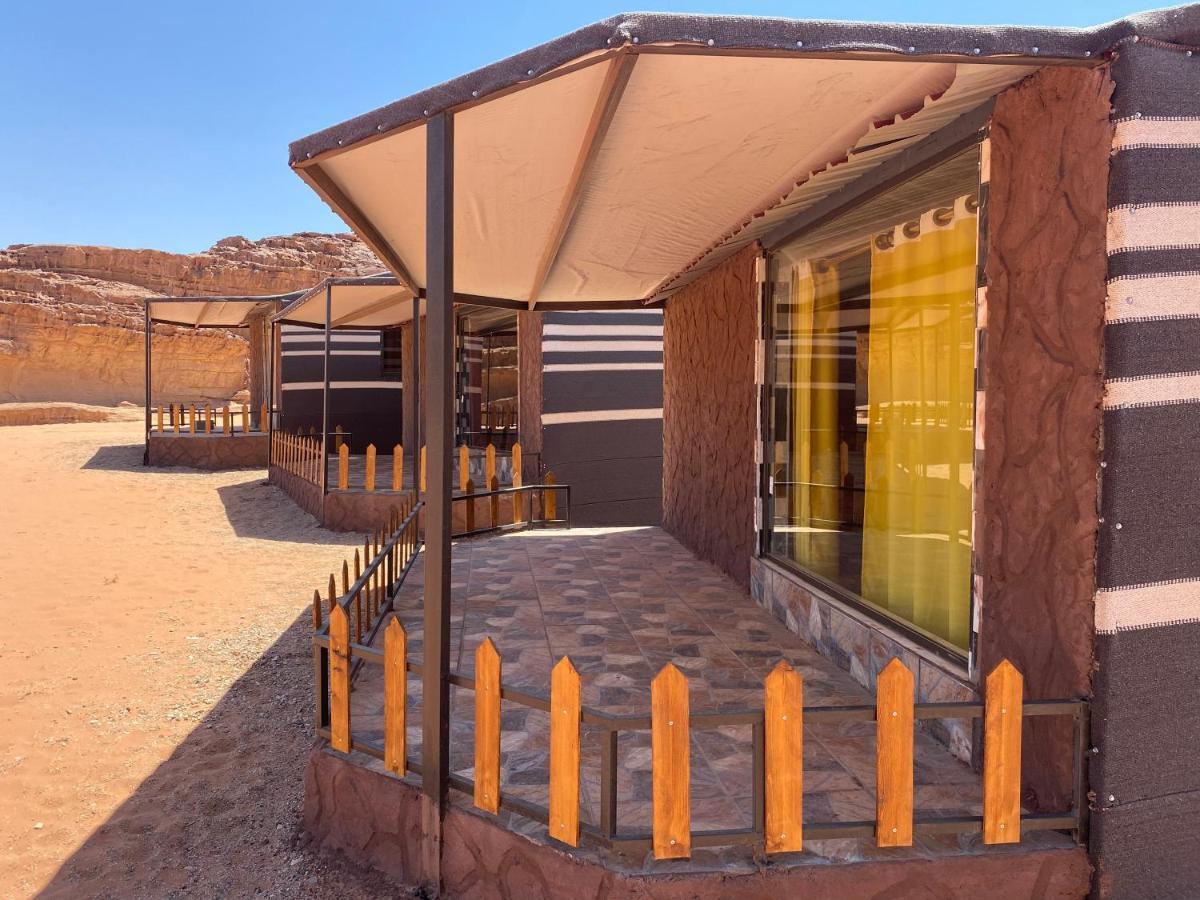 Desert Island Camp Wadi Rum Buitenkant foto